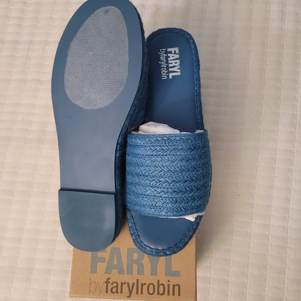 Farylrobin Blue Woven Slide Sandals - Picture 4 of 8